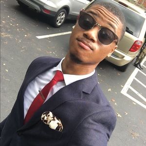 Meet your Posher, Benjamin