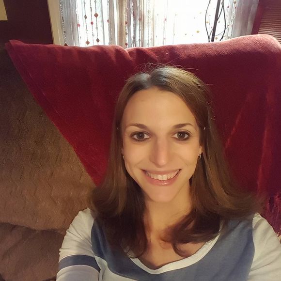 Meet your Posher, Lauren - Picture 1 of 1