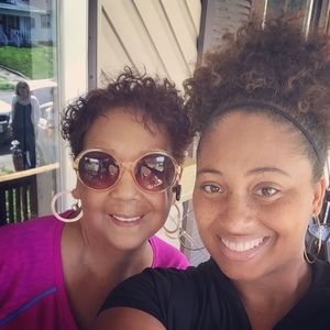 Meet your Posher, Lakeisha