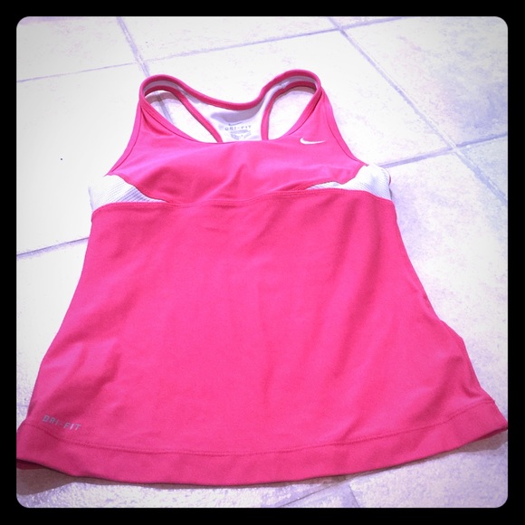 Nike tank with built in bra