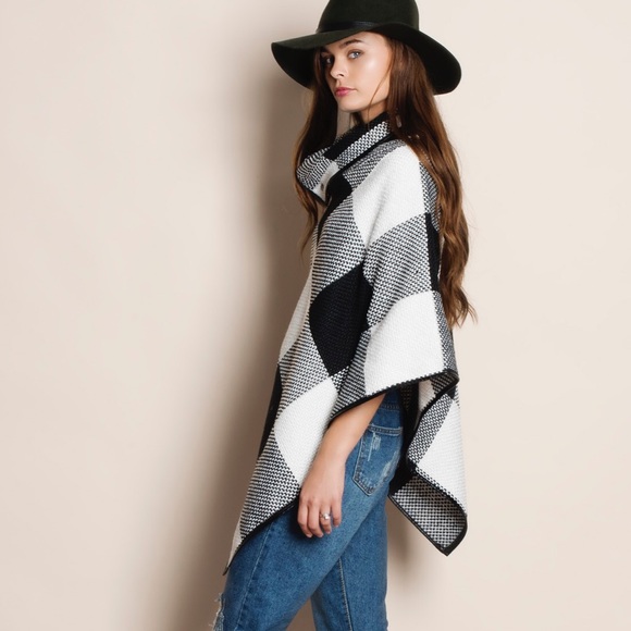 FLASH SALE 🌟 Cowl Neck Plaid Poncho - Picture 2 of 3