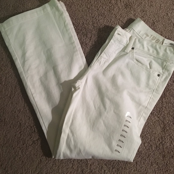 Gap White flair jean