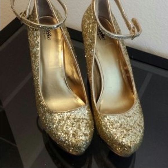 Mossimo Gold Sparkle High Heel Shoes