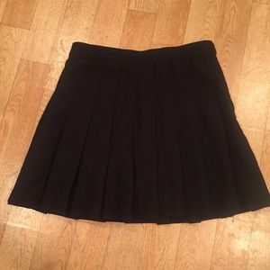 AMERICAN APPAREL BLACK TENNIS SKIRT