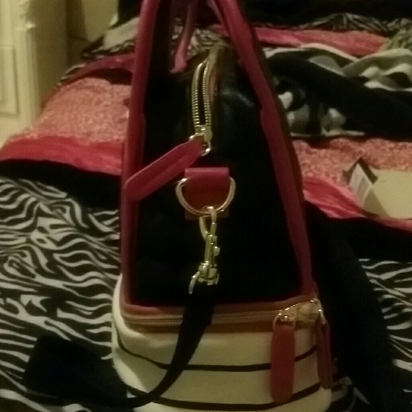 Betsey Johnson lunch tote - Picture 3 of 4