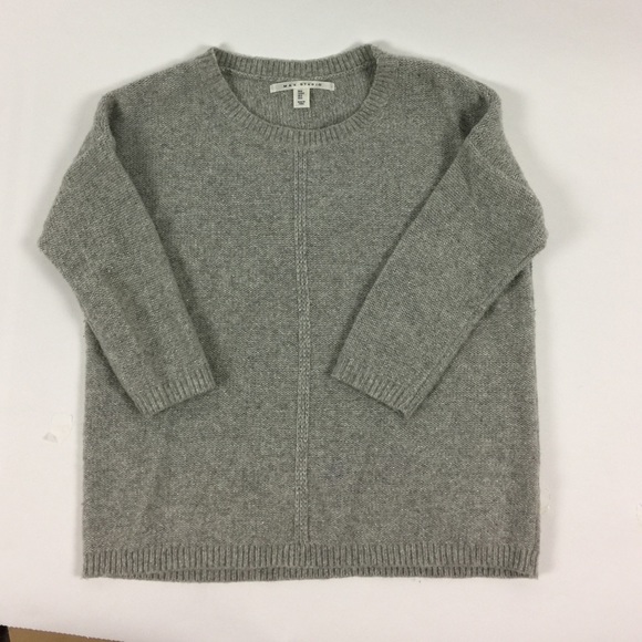 Max studio oversized sweater silver and gray