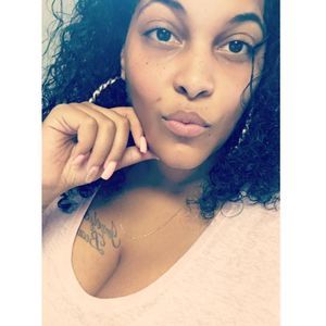 Meet your Posher, Alisha