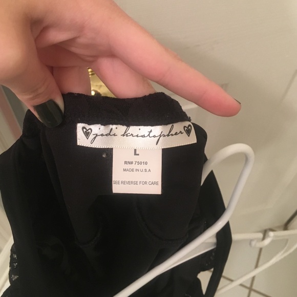 Never worn - Picture 4 of 4