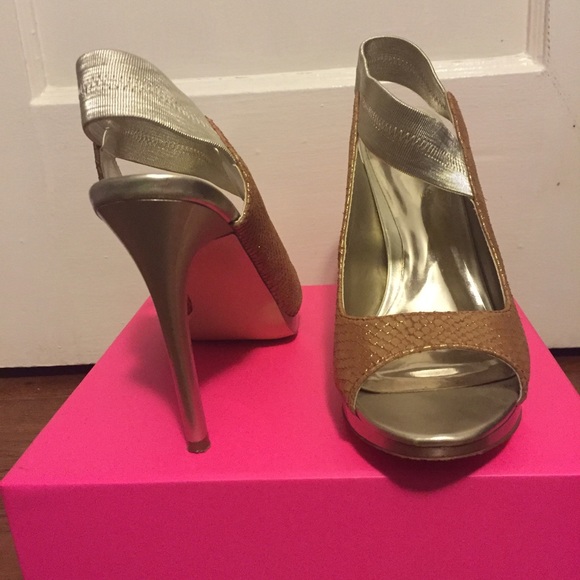 Carlos Santana gold and orange heels - Picture 2 of 4