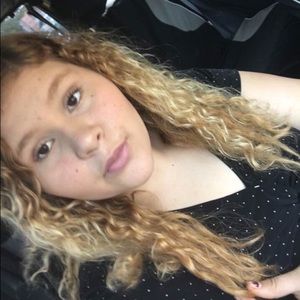 Meet your Posher, Caroline