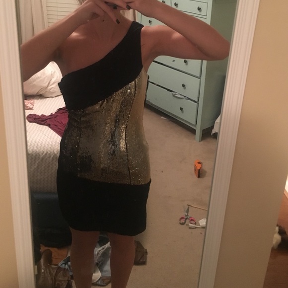 Homecoming is coming up - Picture 1 of 4