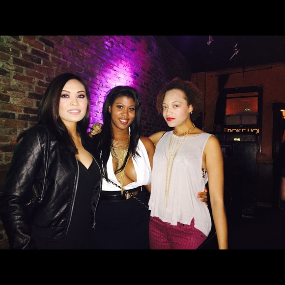 White plunging Akira Chicago bodysuit - Picture 3 of 3