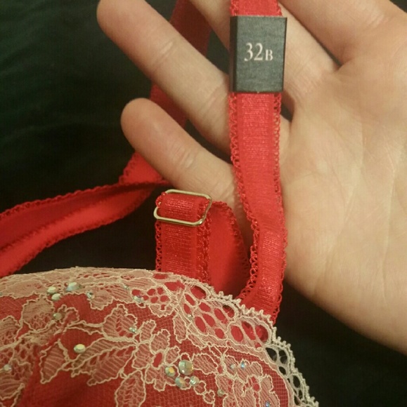 Dream Angels winter 2015 bra. Never worn - Picture 4 of 4