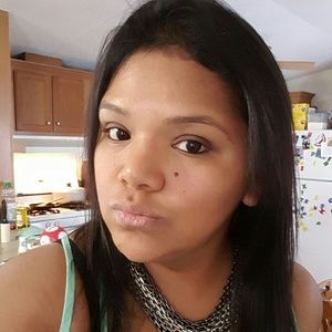 Meet your Posher, Angella