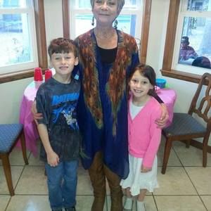 Meet your Posher, Eva