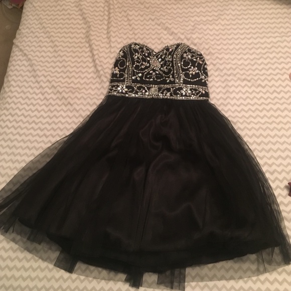 Got a new HC dress - Picture 1 of 3