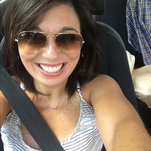 Meet your Posher, Christine