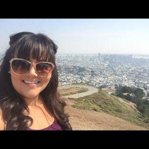 Meet your Posher, Heather