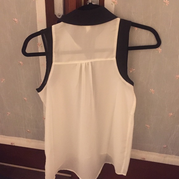 chiffon collared top - Picture 2 of 4