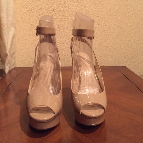 Jessica Simpson heels