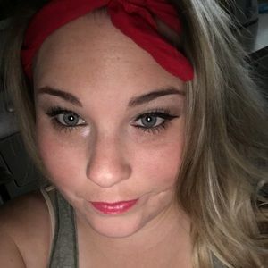 Meet your Posher, Paige