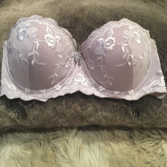 Strapless bra