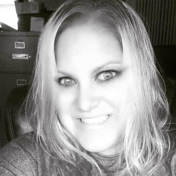 Meet your Posher, Danielle - Picture 1 of 1