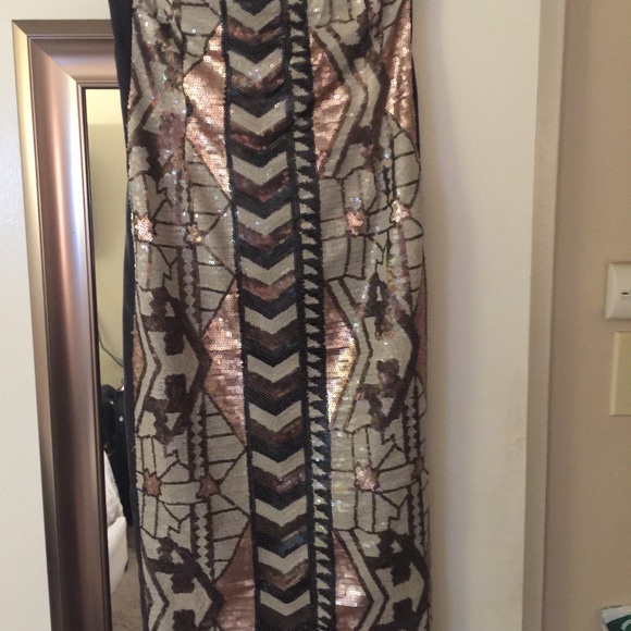 Gold and bronze sequin dress - Picture 2 of 3