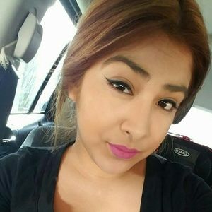 Meet your Posher, Perla