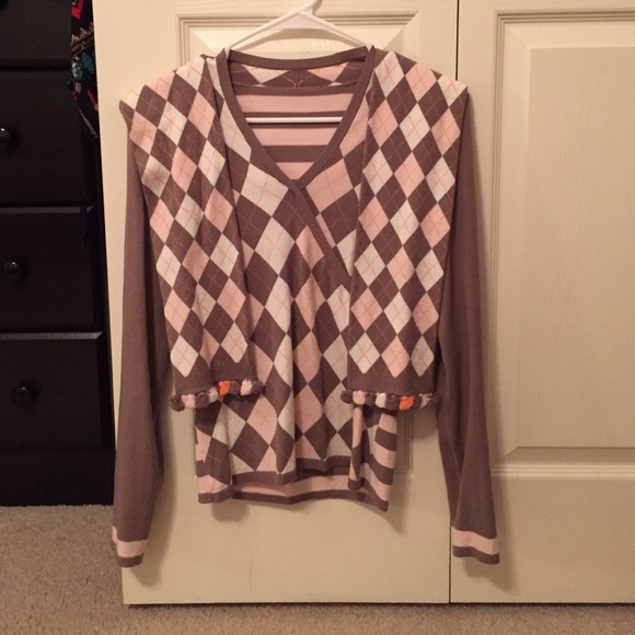 Light sweater with scarf