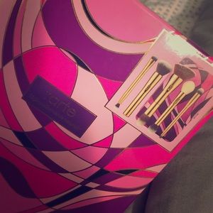 Tarte set of full size brushes