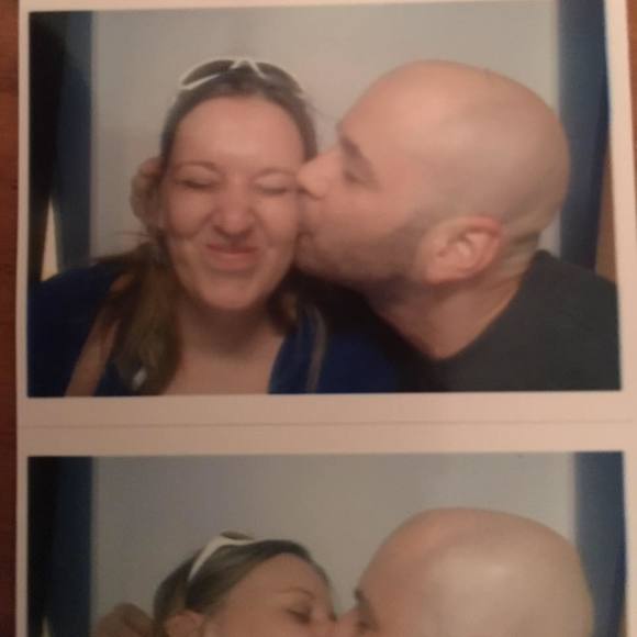 Meet your Posher, Alexandra - Picture 1 of 1