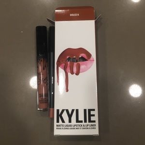 New dolce k Kylie lipkit