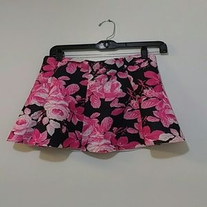 Floral mini skirt