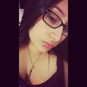 Meet your Posher, Ellie