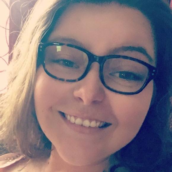 Meet your Posher, Megan - Picture 1 of 1