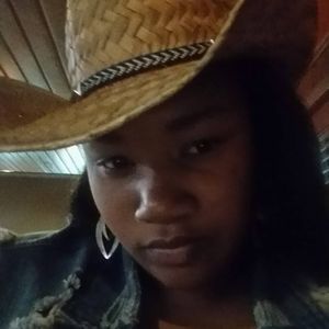 Meet your Posher, Lashunda