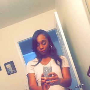 Meet your Posher, Briana