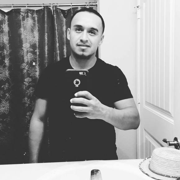 Meet your Posher, Juan carlos - Picture 1 of 1
