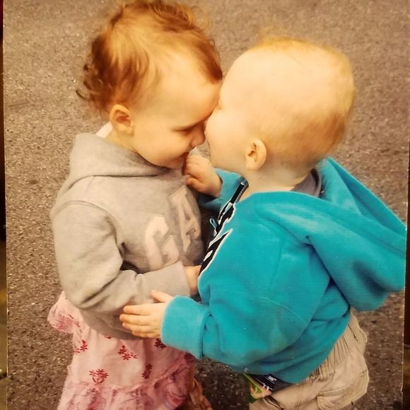 Meet your Posher, Sharon - Picture 1 of 1