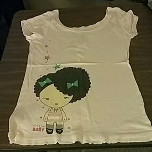 Used women's t-shirt