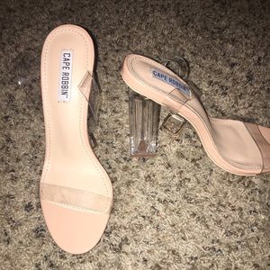 Clear high heels 👠