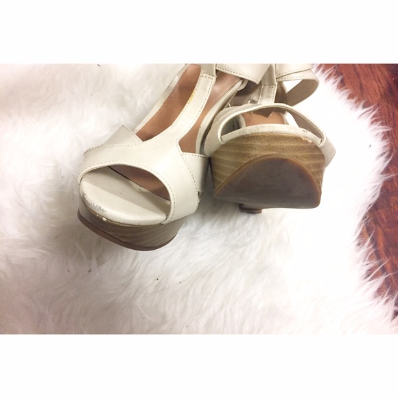 💝Elle Wedges💝 - Picture 4 of 4