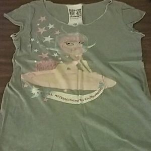 Used women's t-shirt