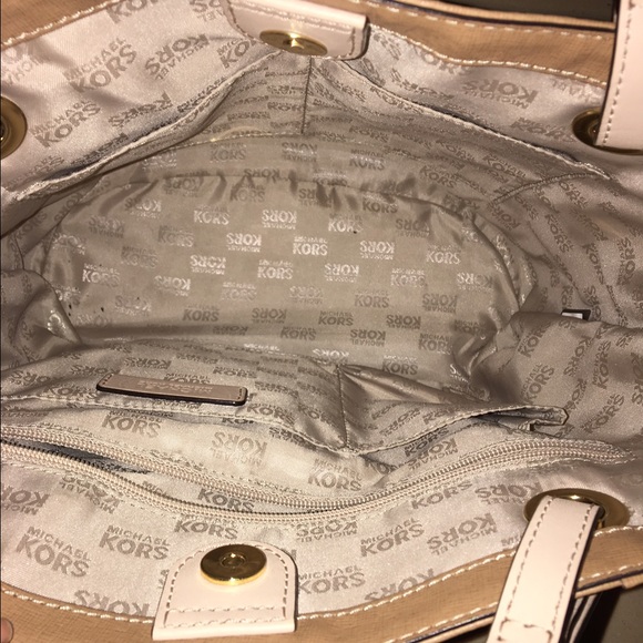 Michael kors bag - Picture 3 of 4