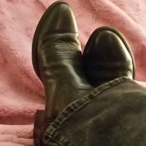 Meet your Posher, Debi