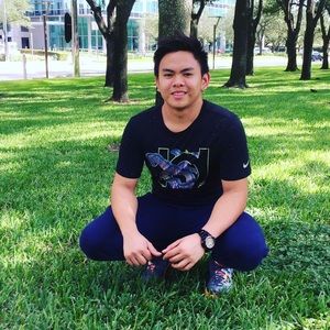 Meet your Posher, Mark amir