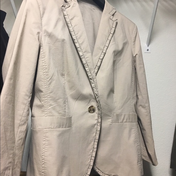 Blazer - Picture 2 of 2