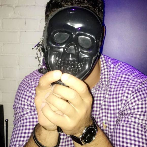 Meet your Posher, Blake