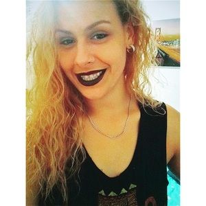 Meet your Posher, Sheree